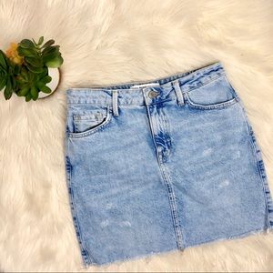 Zara light blue denim distressed skirt size small